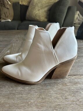 Women's White Leather Ankle Booties with Stacked Heel